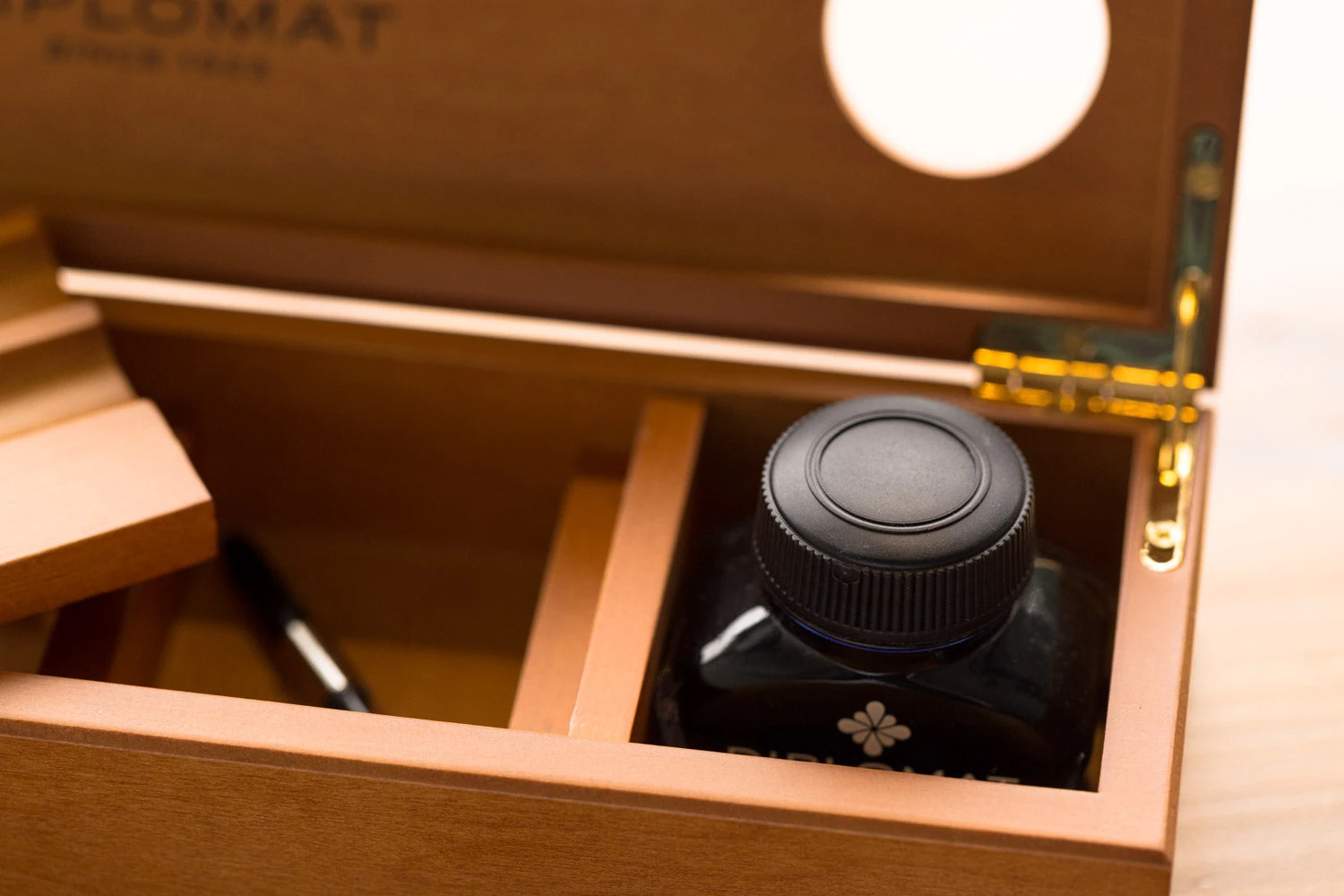 Diplomat Wooden Desk Equipment - Cherrywood 5 Diplomat Wooden Desk Equipment - Cherrywood - Image 3