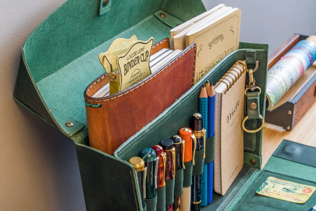 Galen Leather Writer's Medic Bag - Crazy Horse Forest Green 11 Galen Leather Writer's Medic Bag - Crazy Horse Forest Green - Image 9