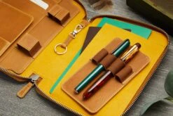 Galen Leather Zippered A5 Notebook Folio - Crazy Horse Honey Ochre 23 Galen Leather Zippered A5 Notebook Folio - Crazy Horse Honey Ochre -Office Supply Series Store GalenLeather A5NotebookFolio CrazyHorseHoneyOchre 3