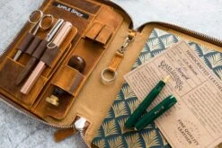 Galen Leather Zippered A5 Notebook Folio - Crazy Horse Brown -Office Supply Series Store GalenLeather NotebookFolio A5 CrazyHorseBrown 2