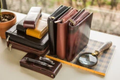 Girologio Triple Magnetic Closure Pen Case - Oxblood 12 Girologio Triple Magnetic Closure Pen Case - Oxblood -Office Supply Series Store Girologio Case Triple Oxblood 5