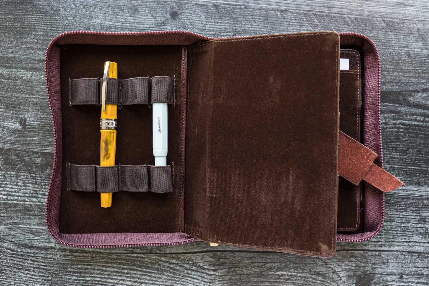 Girologio Grab N Go Pen Case - Oxblood 8 Girologio Grab N Go Pen Case - Oxblood - Image 6