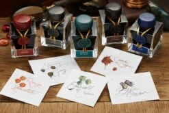 Jacques Herbin 1670 Emerald Of Chivor - 50ml Bottled Ink -Office Supply Series Store JacquesHerbin 1670 BleuOcean CaroubeDeChypre EmeraldOfChivorGrisOrage RougeHematite 50ml group 2 f25d2701 f493 431c 9e37 a2cf90eee10c