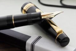 Pilot Justus 95 Fountain Pen - Black/Gold -Office Supply Series Store Pilot Justus95 Black 4