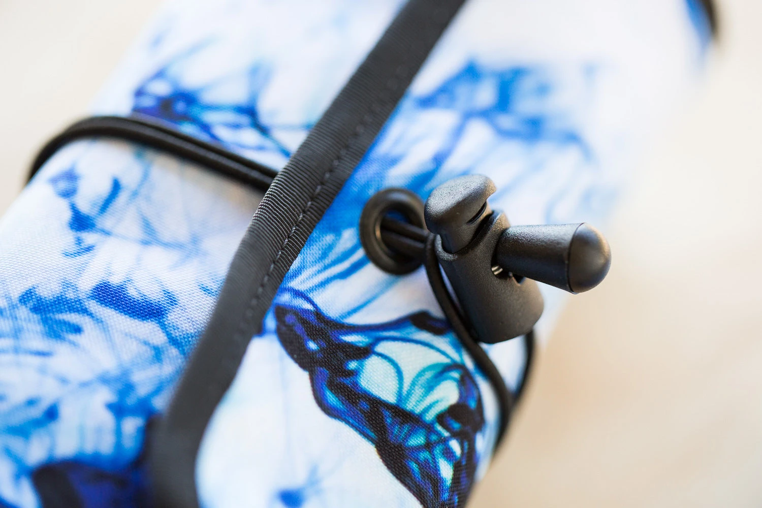 Rickshaw Bagworks Deluxe 8-Pen Roll - Inky Blue 6 Rickshaw Bagworks Deluxe 8-Pen Roll - Inky Blue - Image 4