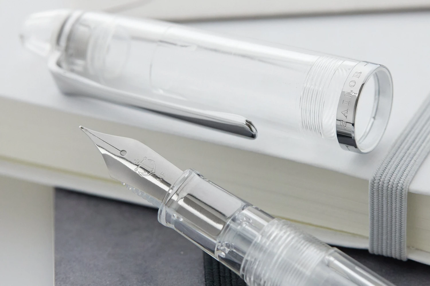 Sailor Compass 1911 Fountain Pen - Transparent Clear 11 Sailor Compass 1911 Fountain Pen - Transparent Clear - Image 9