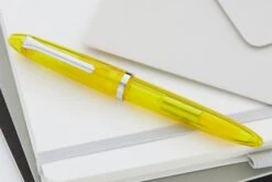 Sailor Compass 1911 Fountain Pen - Transparent Yellow -Office Supply Series Store Sailor 1911 Compass YellowDemo 1