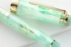 Sailor Veilio Fountain Pen - Pearl Mint (Limited Production) 15 Sailor Veilio Fountain Pen - Pearl Mint (Limited Production) -Office Supply Series Store Sailor Bespoke Veilio green 7