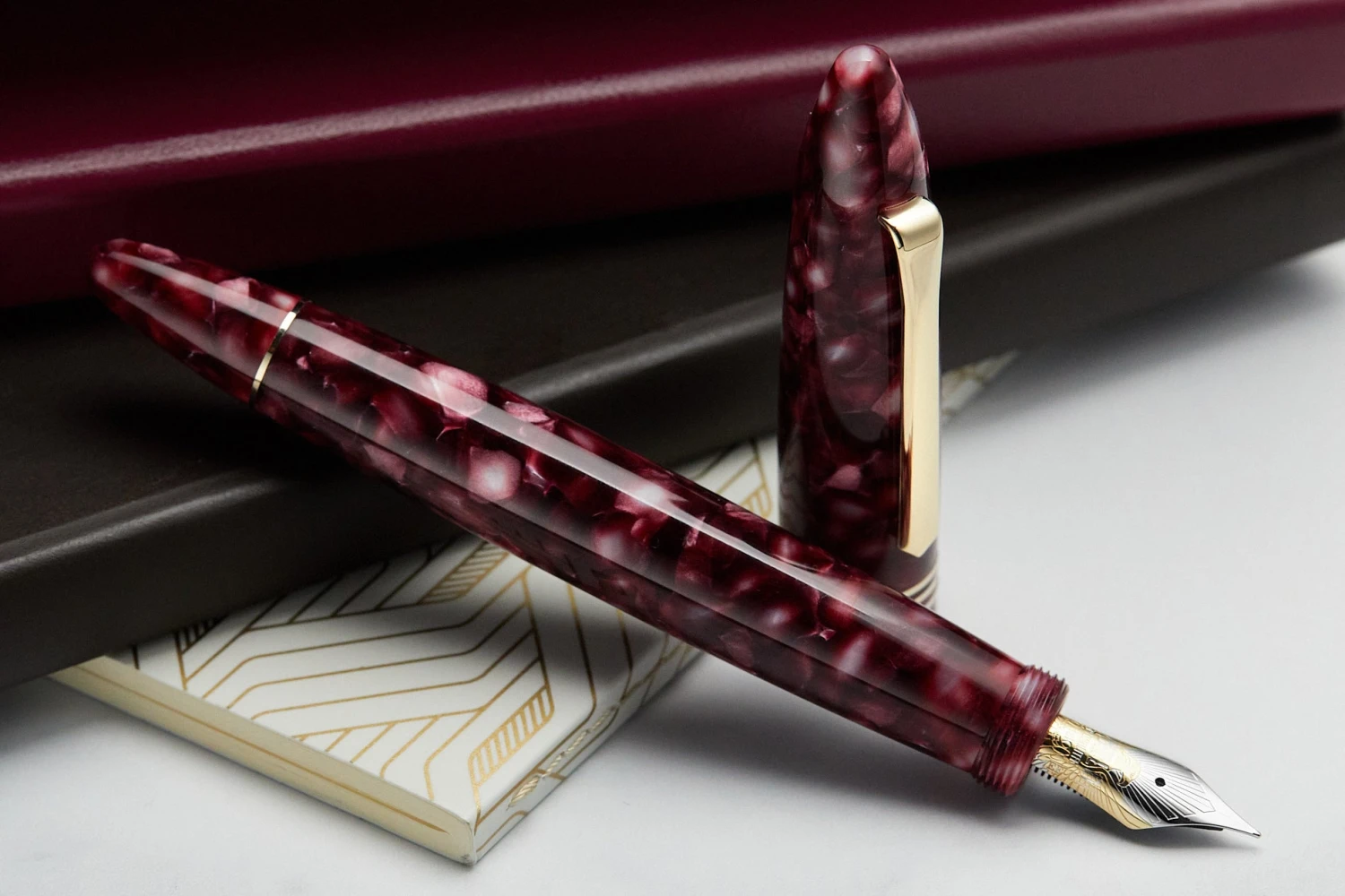 Tibaldi Bononia Fountain Pen - Pomegranate (Limited Edition) 5 Tibaldi Bononia Fountain Pen - Pomegranate (Limited Edition) - Image 3