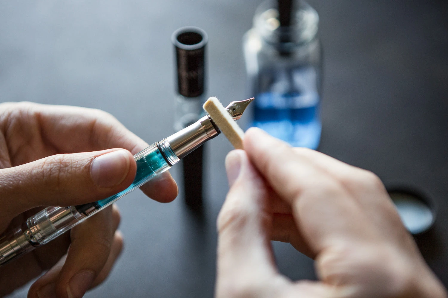 Visconti Traveling Inkwell 15 Visconti Traveling Inkwell - Image 13