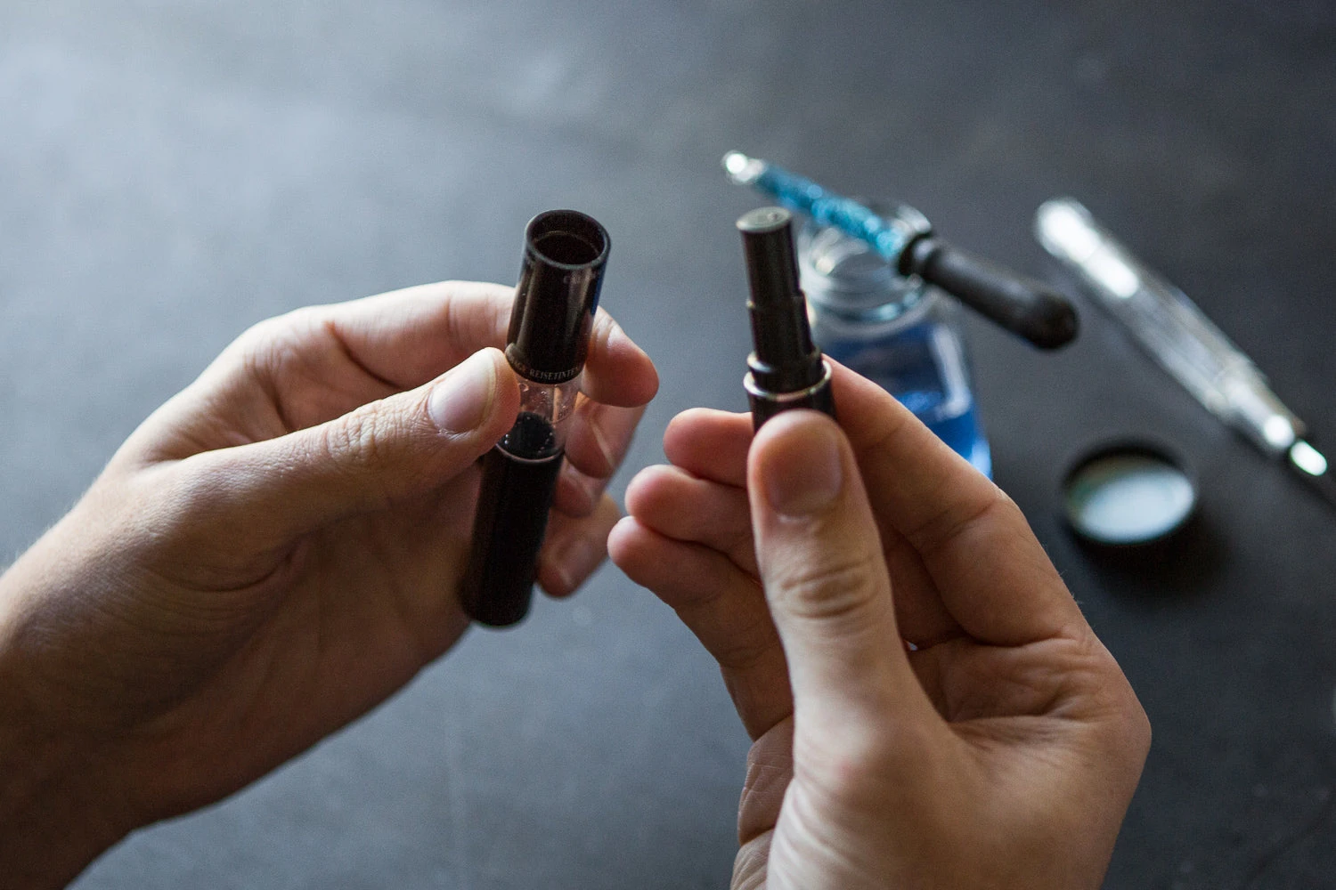 Visconti Traveling Inkwell 8 Visconti Traveling Inkwell - Image 6